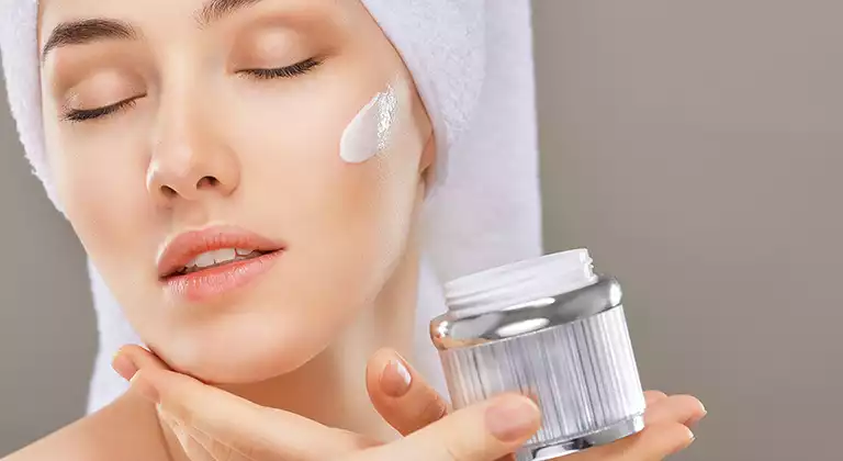 collagen peptide moisturize and whiten your skin